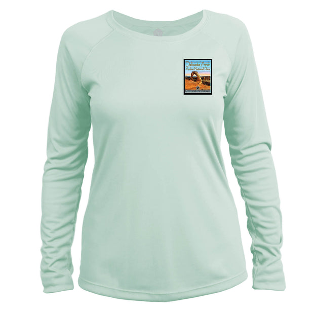 Delicate Arch National Park Vintage Destinations Long Sleeve Microfiber Women's T-Shirt